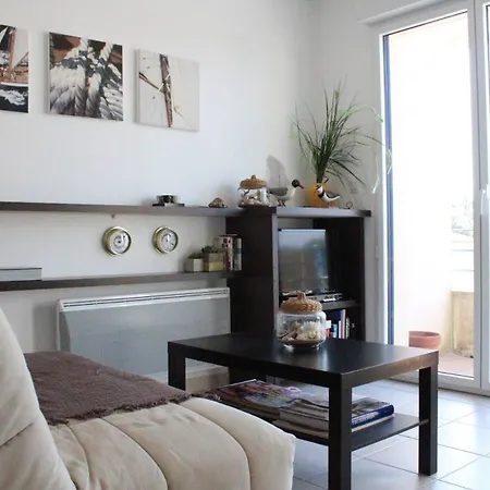 2 Pieces - Cl100-007 Apartment
