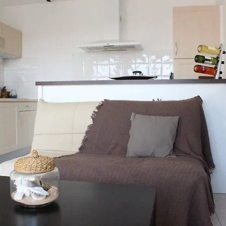 2 Pieces - Cl100-007 Apartment *